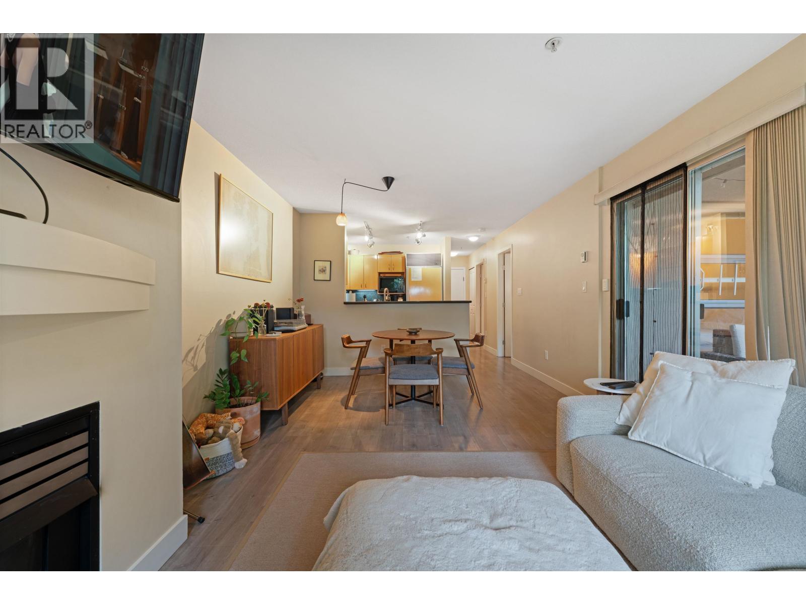 102 3083 W 4th Avenue, Vancouver, British Columbia  V6K 1R5 - Photo 6 - R3060059