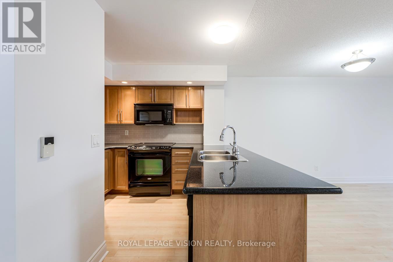 583 - 23 Cox Boulevard, Markham, Ontario  L3R 7Z9 - Photo 11 - N12474874