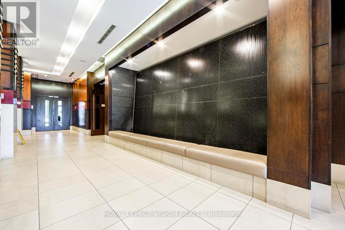 583 - 23 Cox Boulevard, Markham, Ontario  L3R 7Z9 - Photo 5 - N12474874
