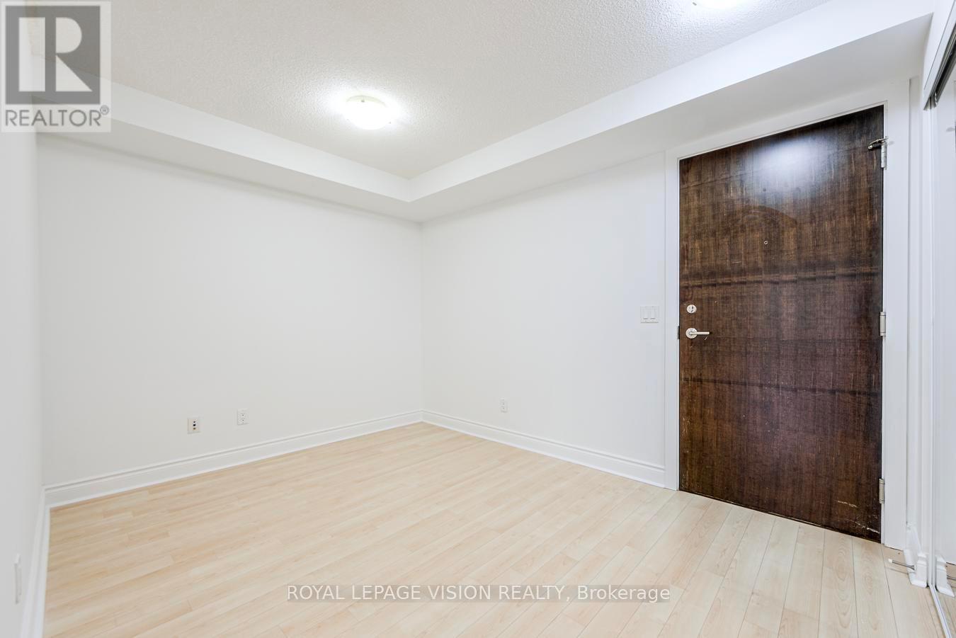 583 - 23 Cox Boulevard, Markham, Ontario  L3R 7Z9 - Photo 9 - N12474874