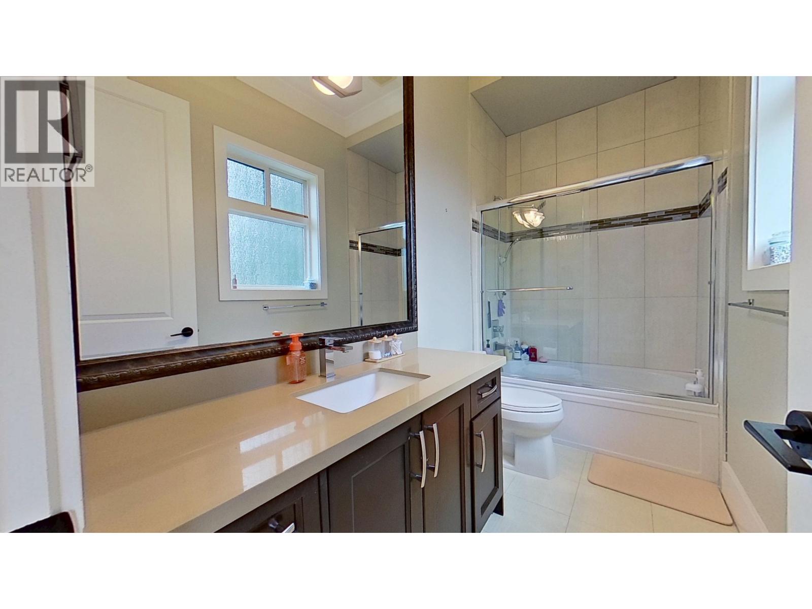 8131 Claybrook Road, Richmond, British Columbia  V7C 2L4 - Photo 34 - R3059465