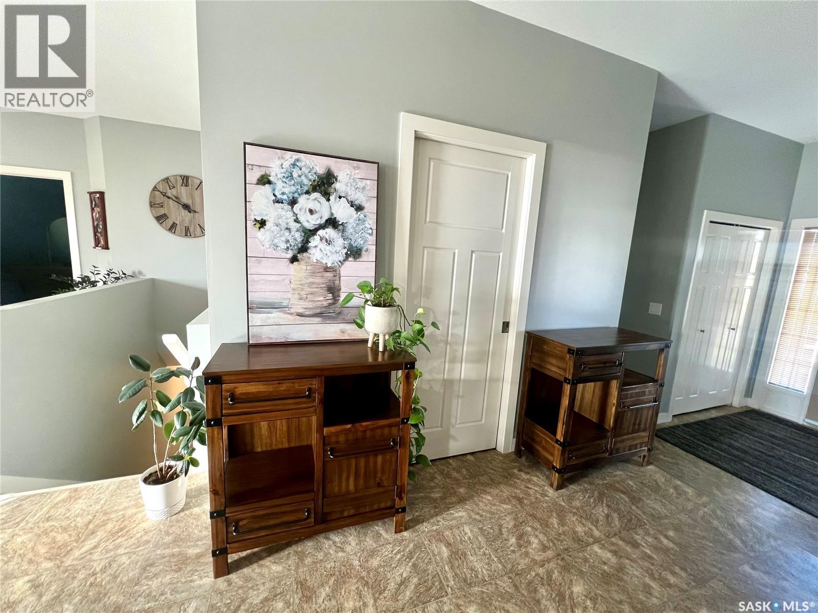 104 Valley Park Place, Swift Current, Saskatchewan  S9H 5N2 - Photo 2 - SK021423