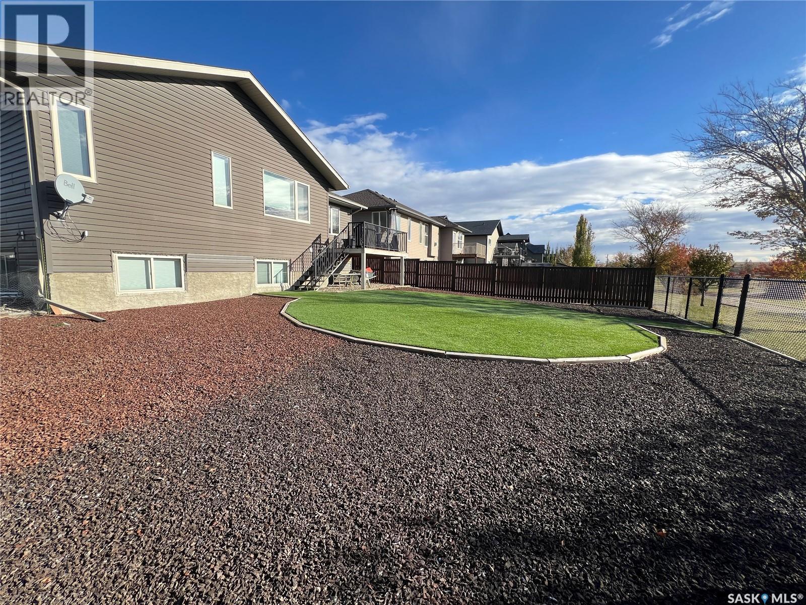 104 Valley Park Place, Swift Current, Saskatchewan  S9H 5N2 - Photo 42 - SK021423