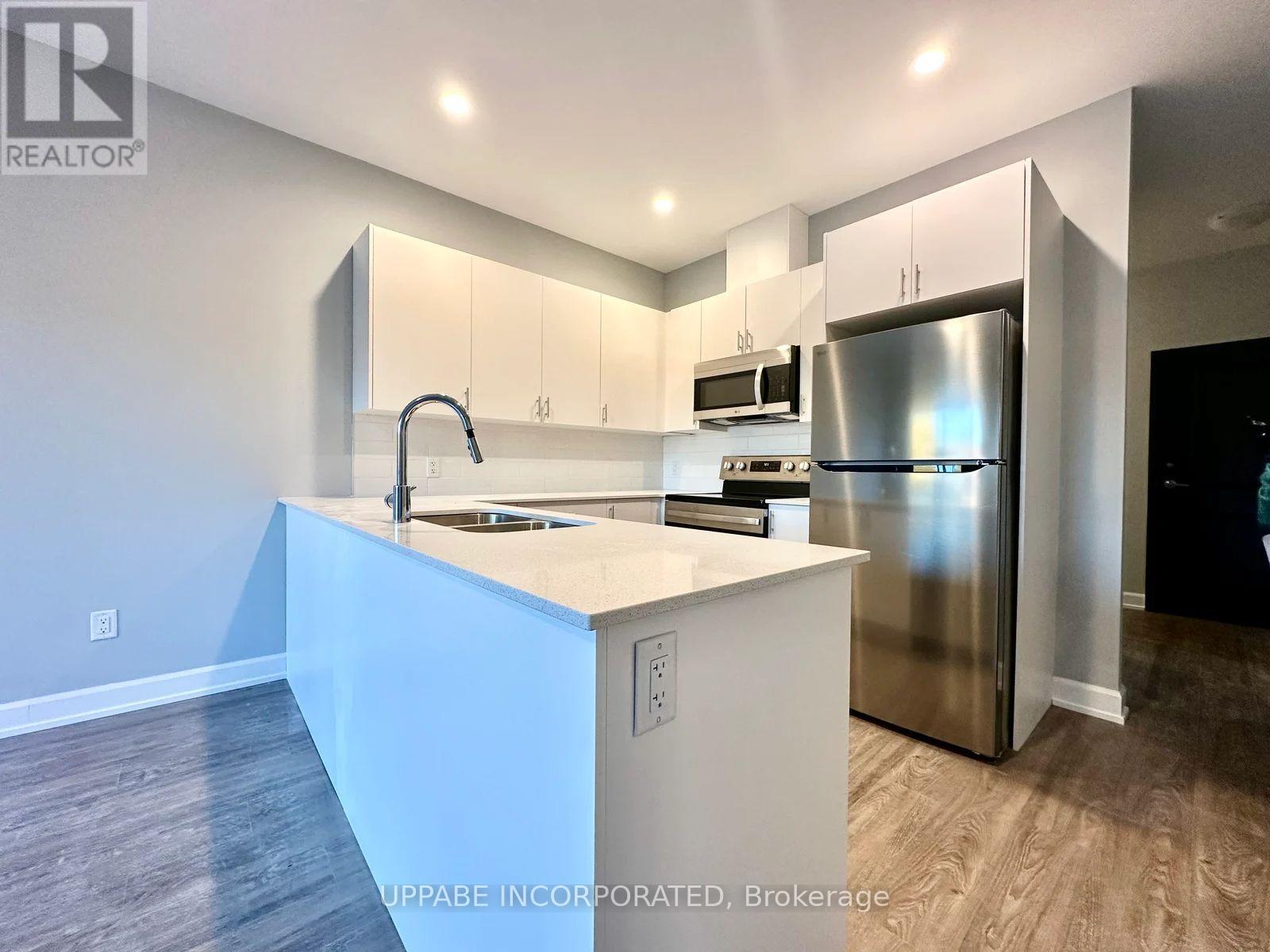 205 - 2380 Cleroux Crescent, Ottawa, Ontario  K1W 1A2 - Photo 4 - X12195143
