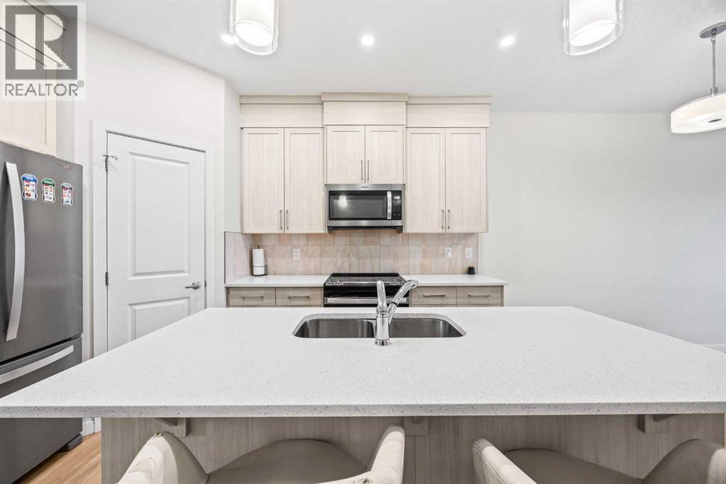 288 Cornerbrook Drive Ne, Calgary, Alberta  T3N 2J3 - Photo 12 - A2266054