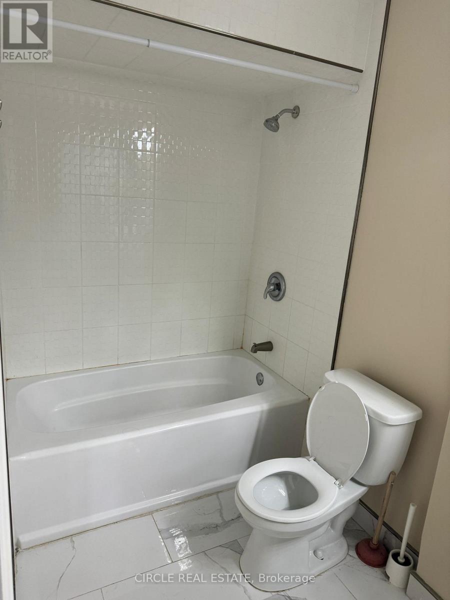 3828 A Bloor Street W, Toronto, Ontario  M9B 1K8 - Photo 11 - W12474861