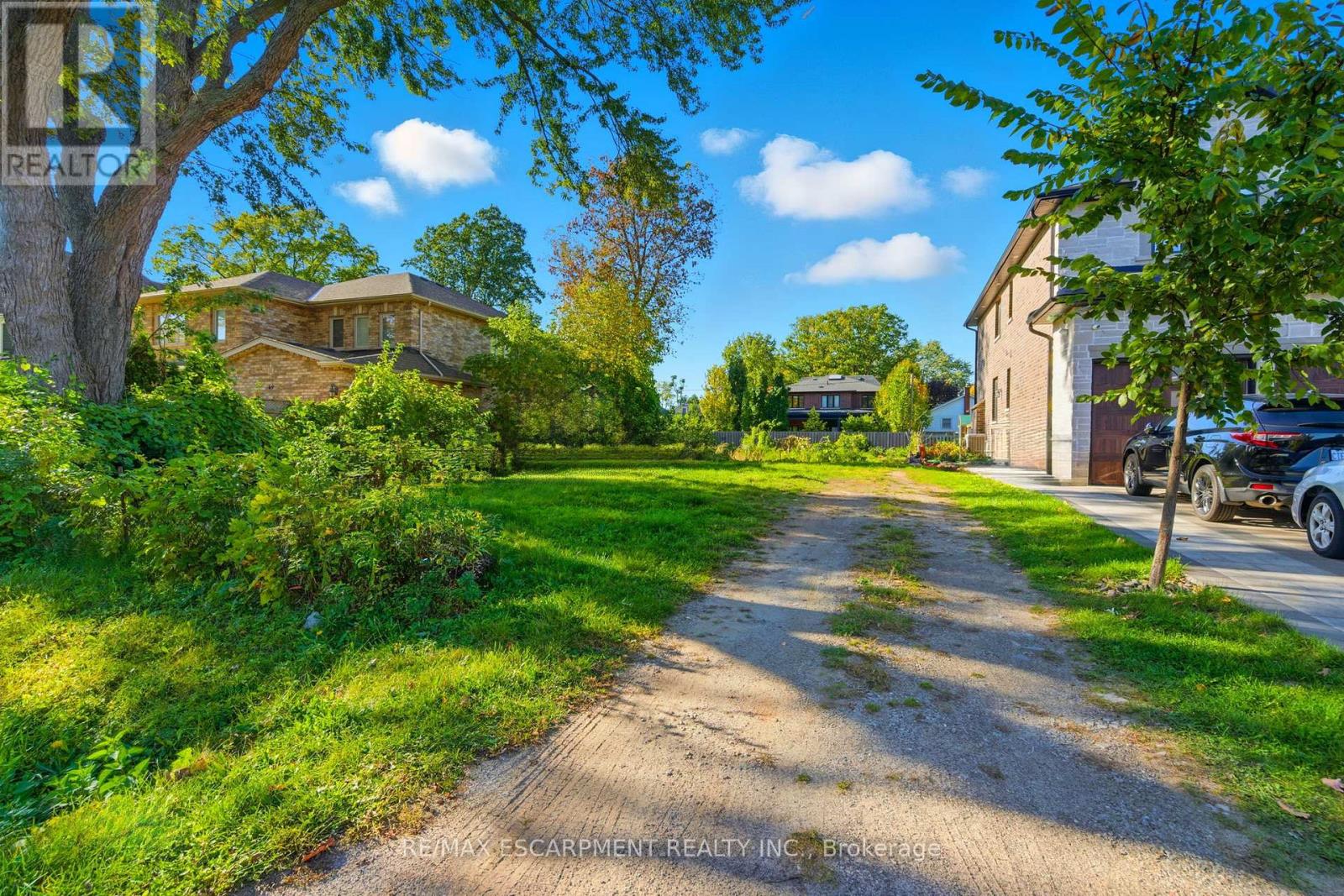 75 Troy Street, Mississauga, Ontario  L5G 1S6 - Photo 7 - W12474875