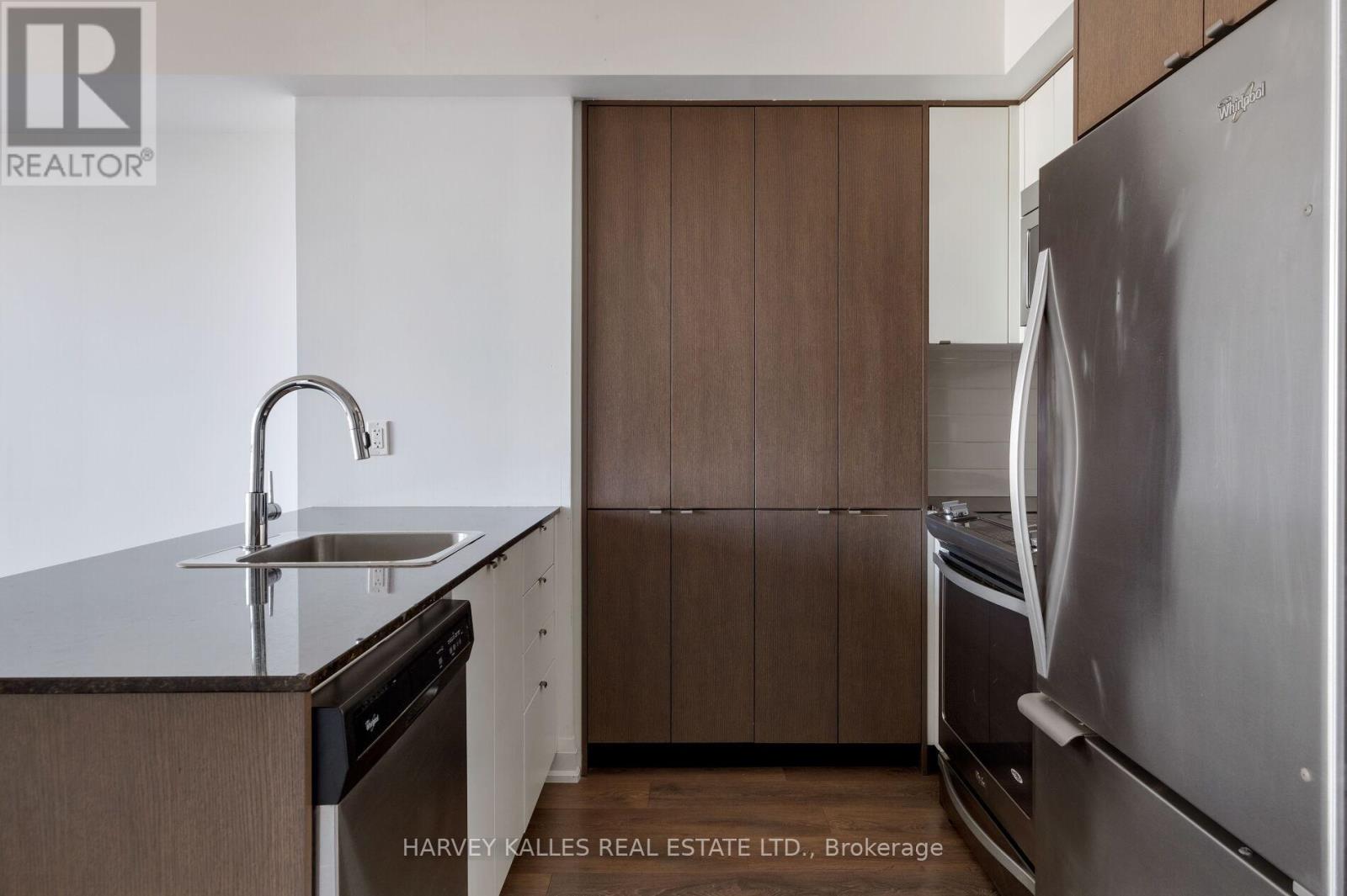 1208 - 9 Valhalla Inn Road, Toronto, Ontario  M9B 1S9 - Photo 12 - W12474880
