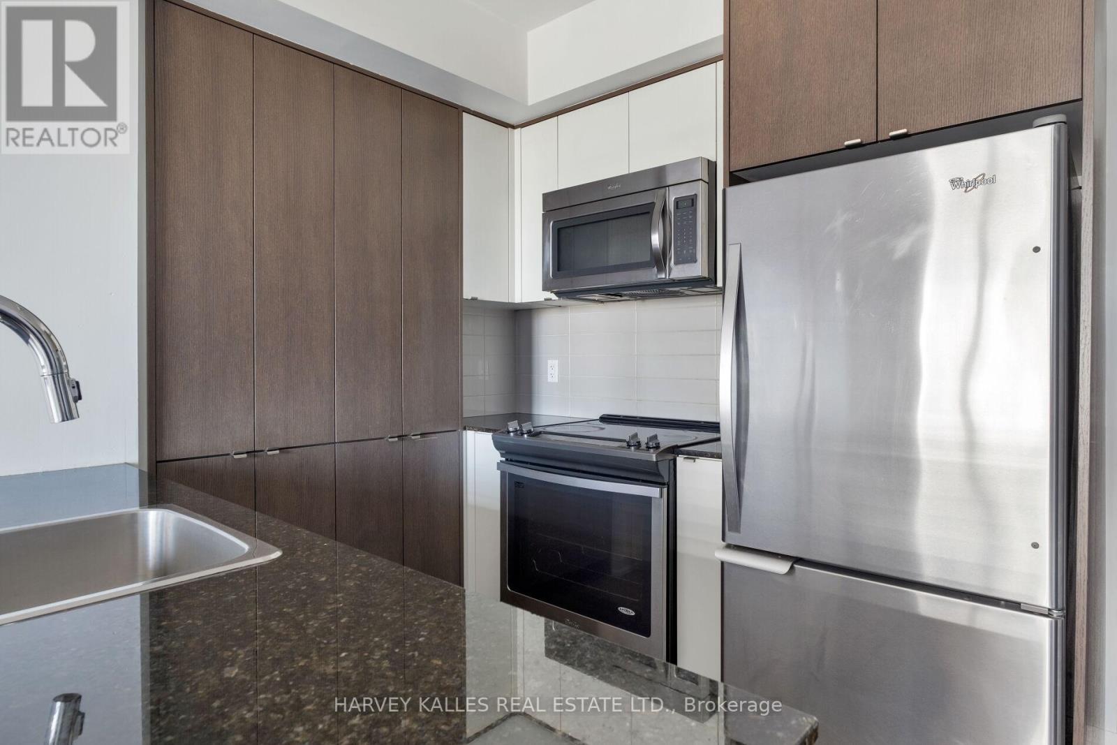 1208 - 9 Valhalla Inn Road, Toronto, Ontario  M9B 1S9 - Photo 13 - W12474880