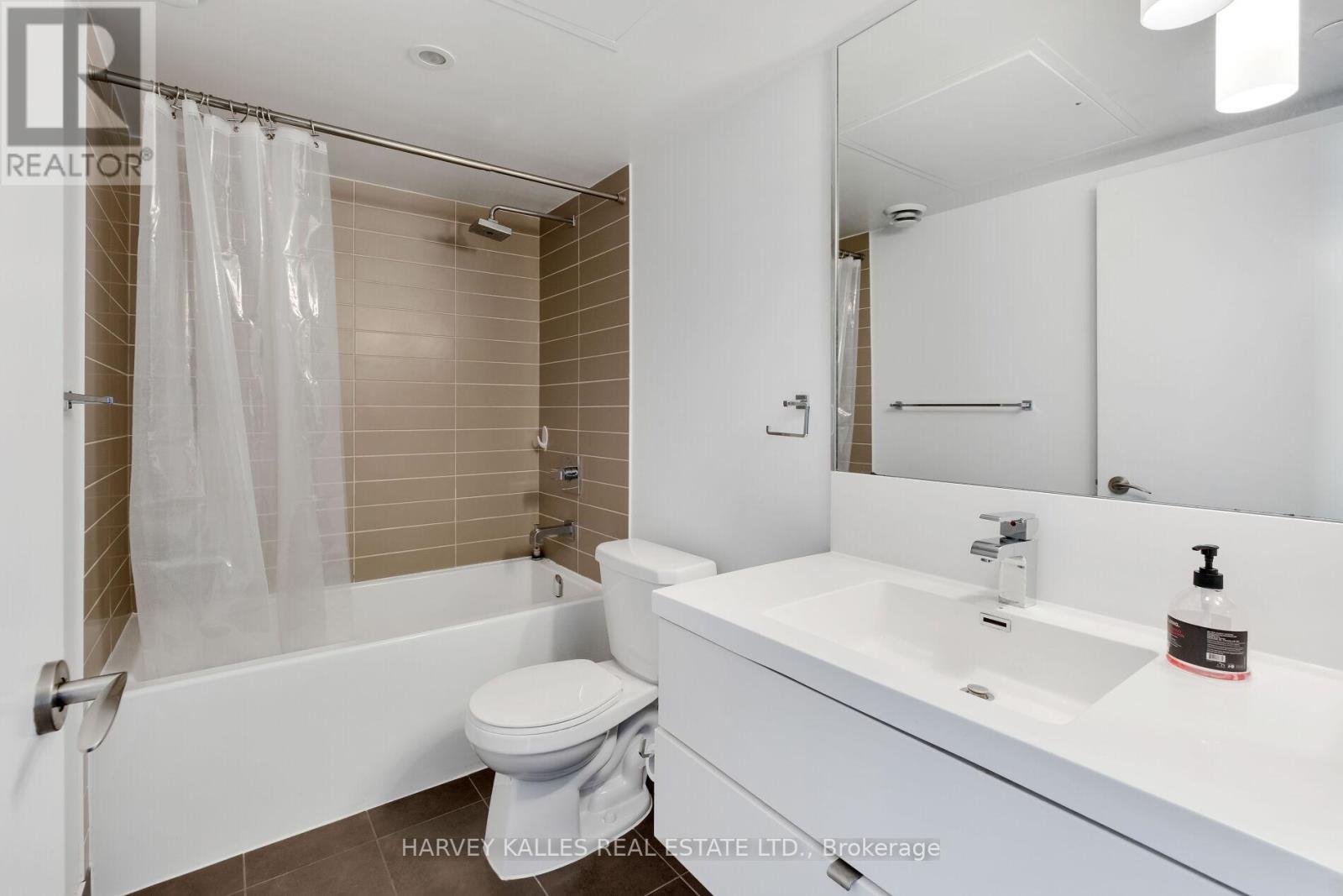 1208 - 9 Valhalla Inn Road, Toronto, Ontario  M9B 1S9 - Photo 18 - W12474880