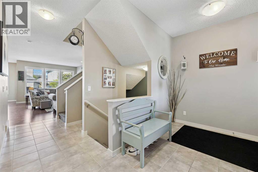 272 Kingsmere Cove Se, Airdrie, Alberta  T4A 0S1 - Photo 3 - A2261327