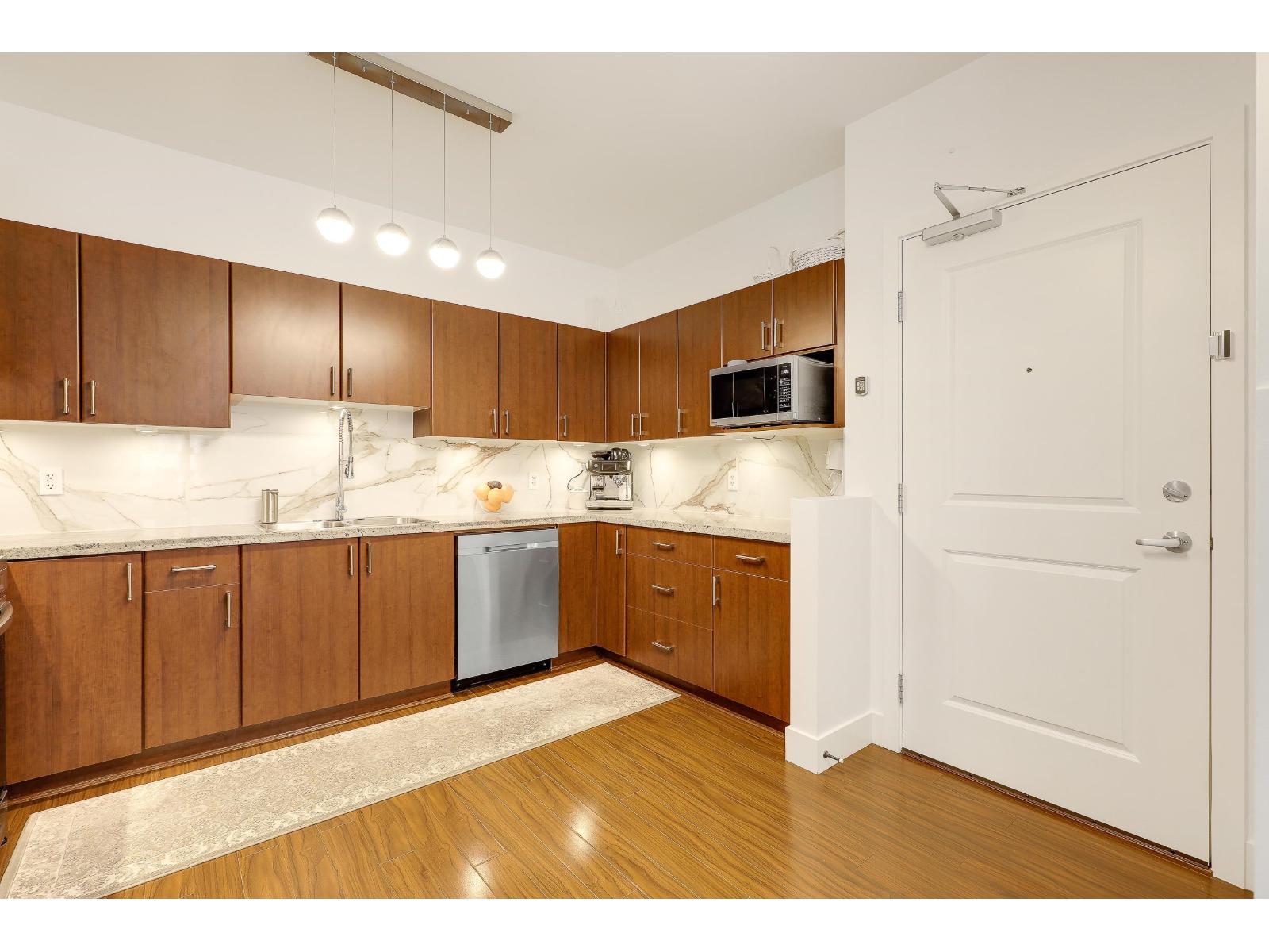 304 19830 56 Avenue, Langley, British Columbia V3A 0A5 - Photo 13 - R3047279