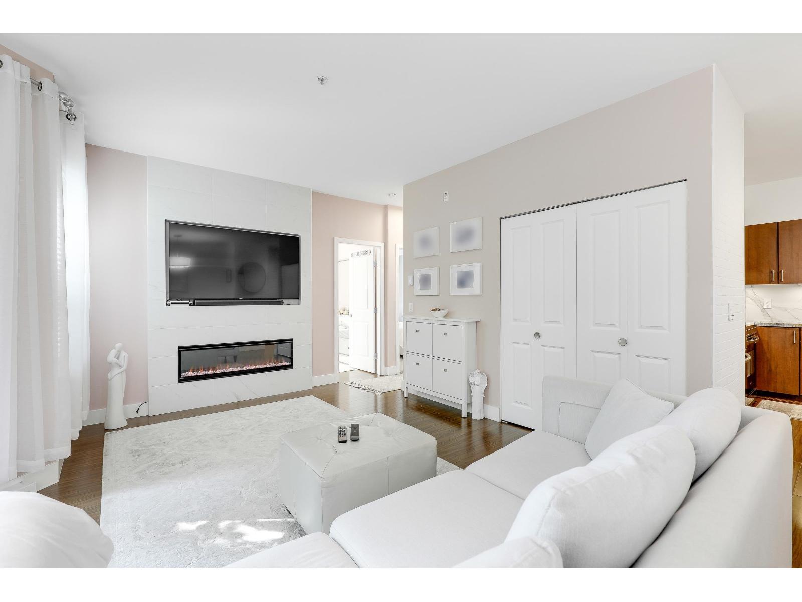 304 19830 56 Avenue, Langley, British Columbia V3A 0A5 - Photo 2 - R3047279