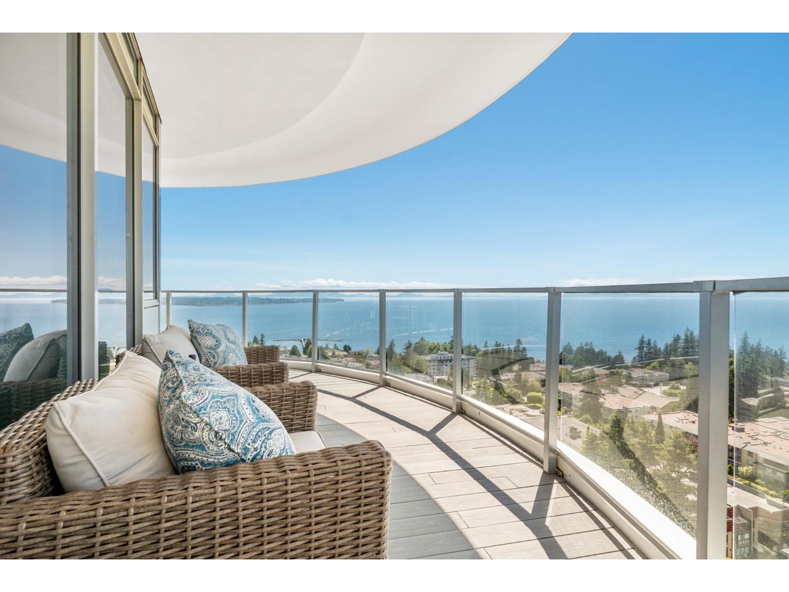 1701 1500 Martin Street, White Rock, British Columbia  V3Z 2L5 - Photo 2 - R3060557