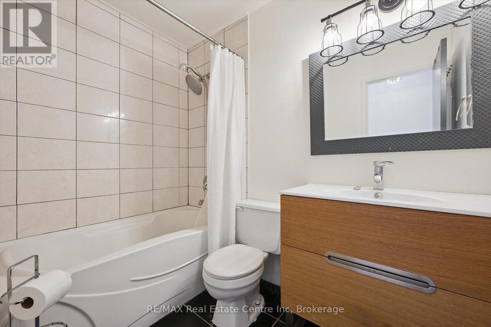 202 - 200 Woolwich Street, Guelph, Ontario  N1H 3V7 - Photo 14 - X12474909