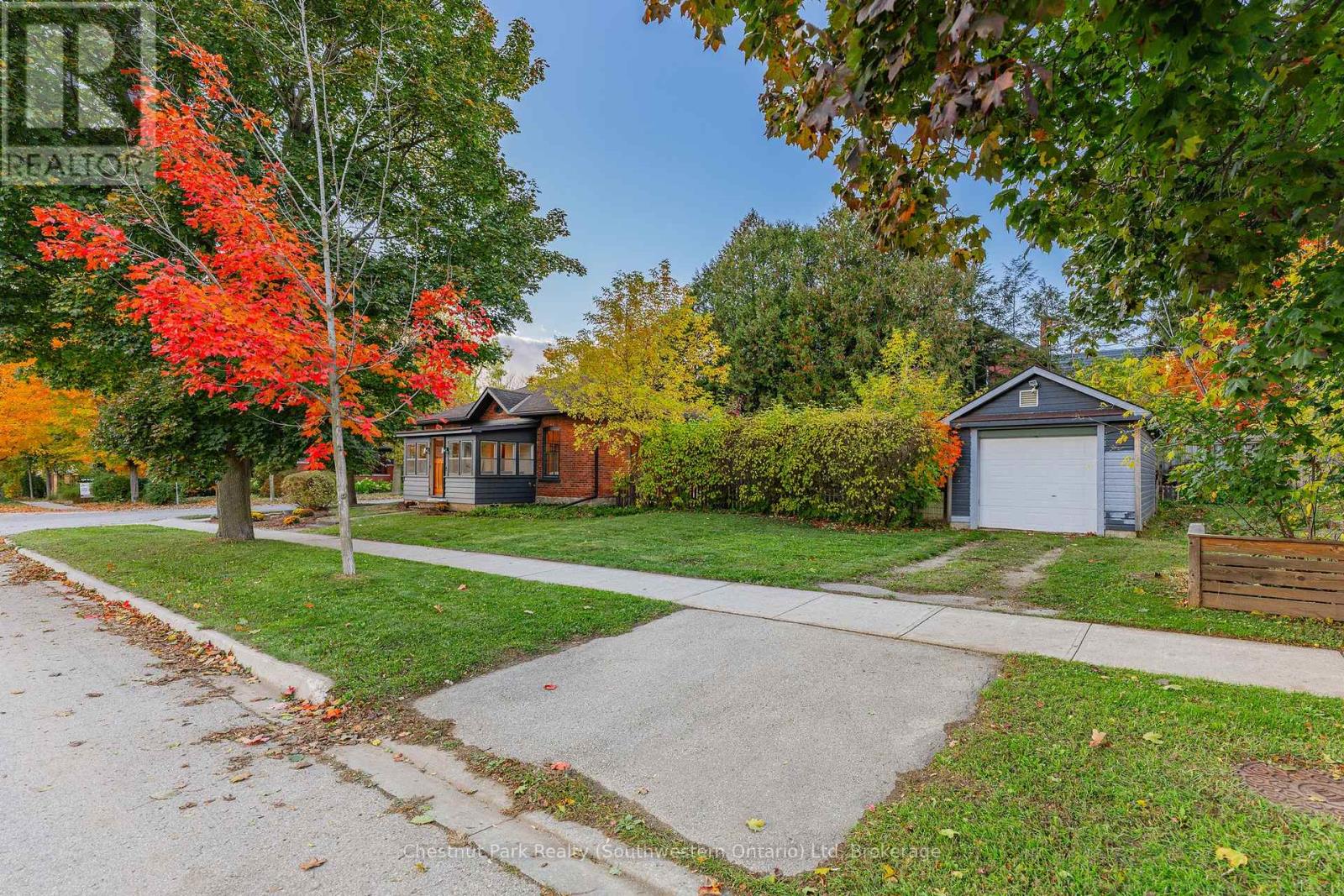 106 Colborne Street, Centre Wellington, Ontario  N0B 1S0 - Photo 2 - X12474931
