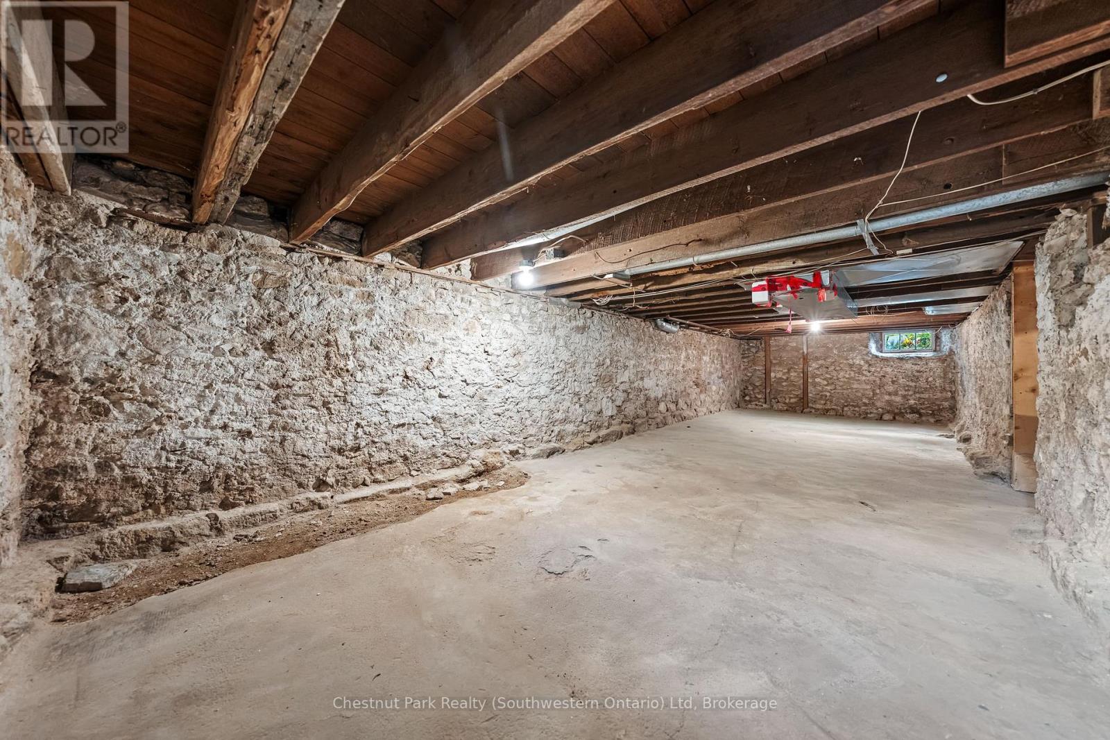 106 Colborne Street, Centre Wellington, Ontario  N0B 1S0 - Photo 42 - X12474931