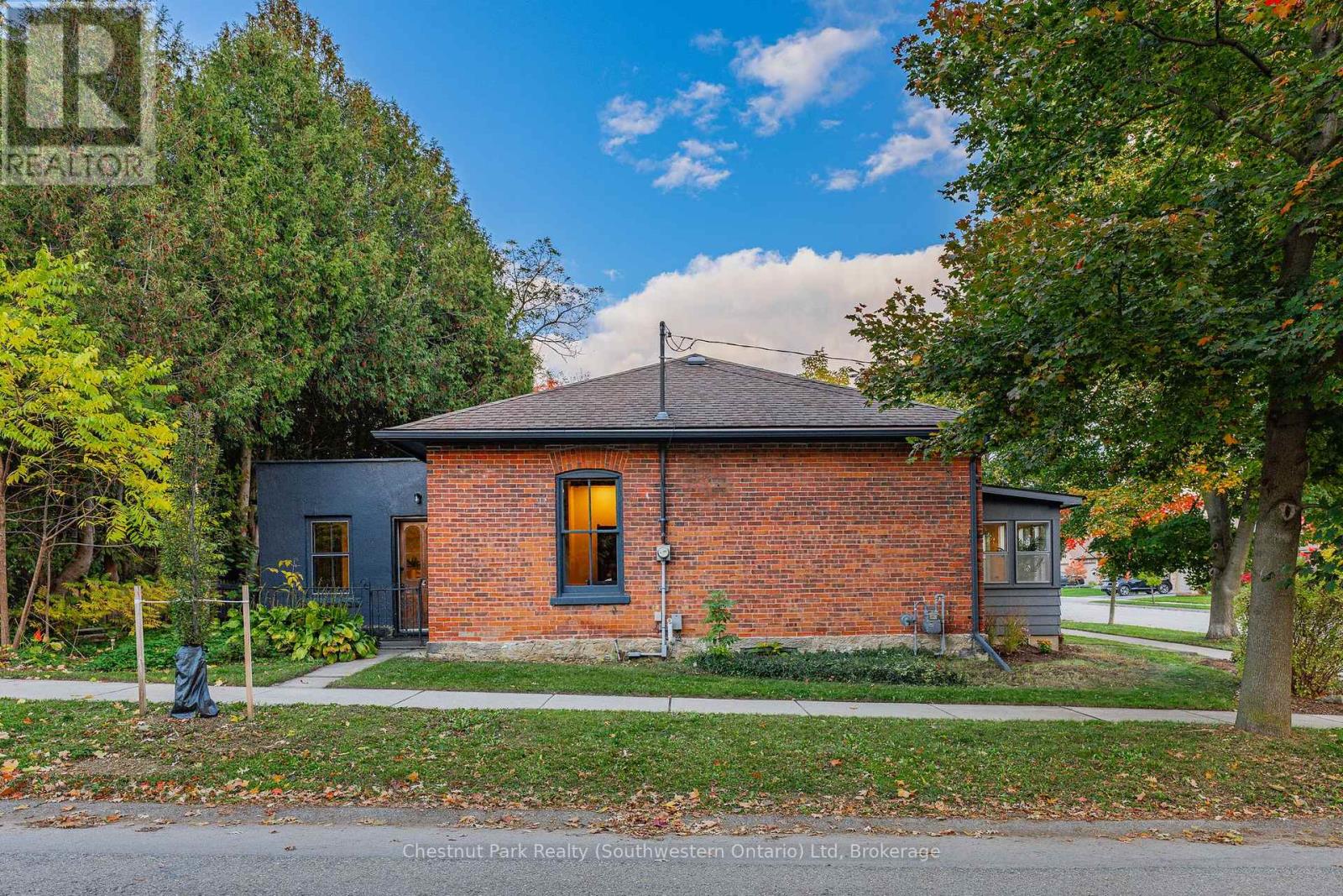 106 Colborne Street, Centre Wellington, Ontario  N0B 1S0 - Photo 43 - X12474931