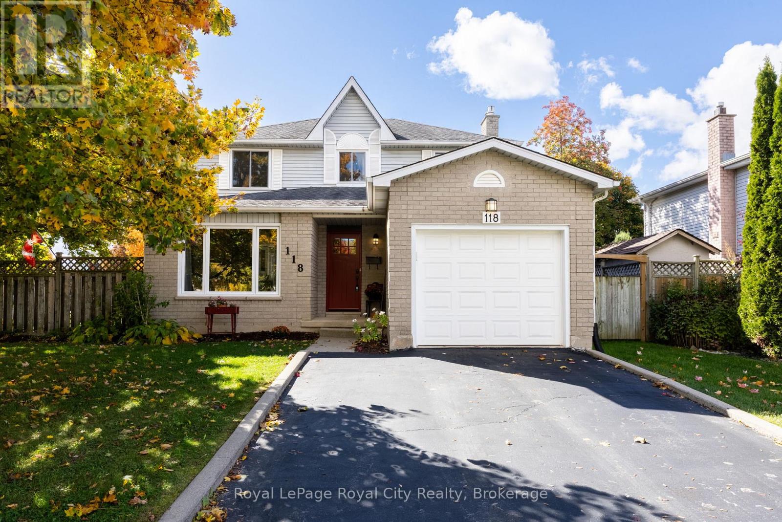 118 STIRLING MACGREGOR DRIVE, Cambridge, Ontario