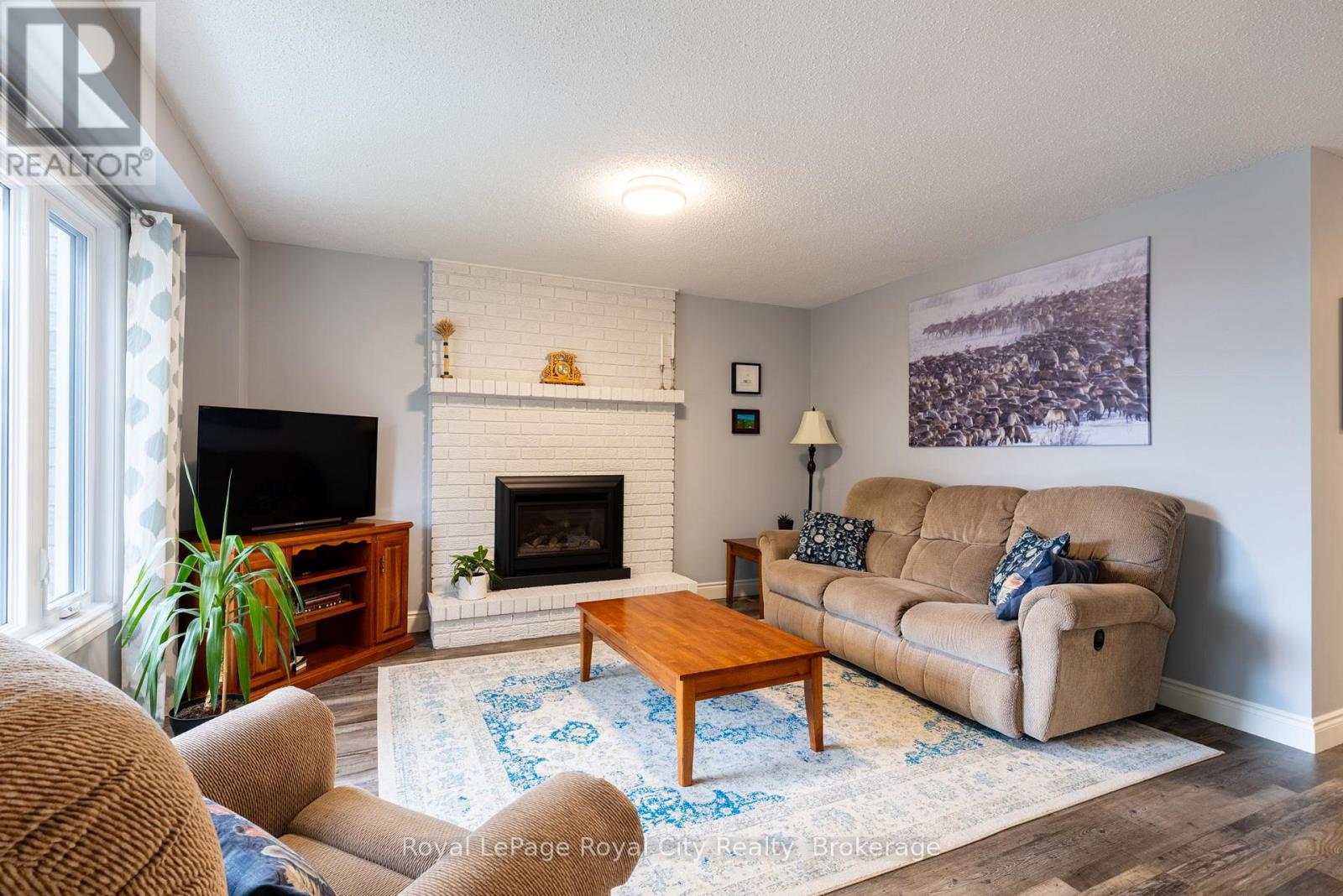 118 Stirling Macgregor Drive, Cambridge, Ontario  N1S 4T4 - Photo 13 - X12474948