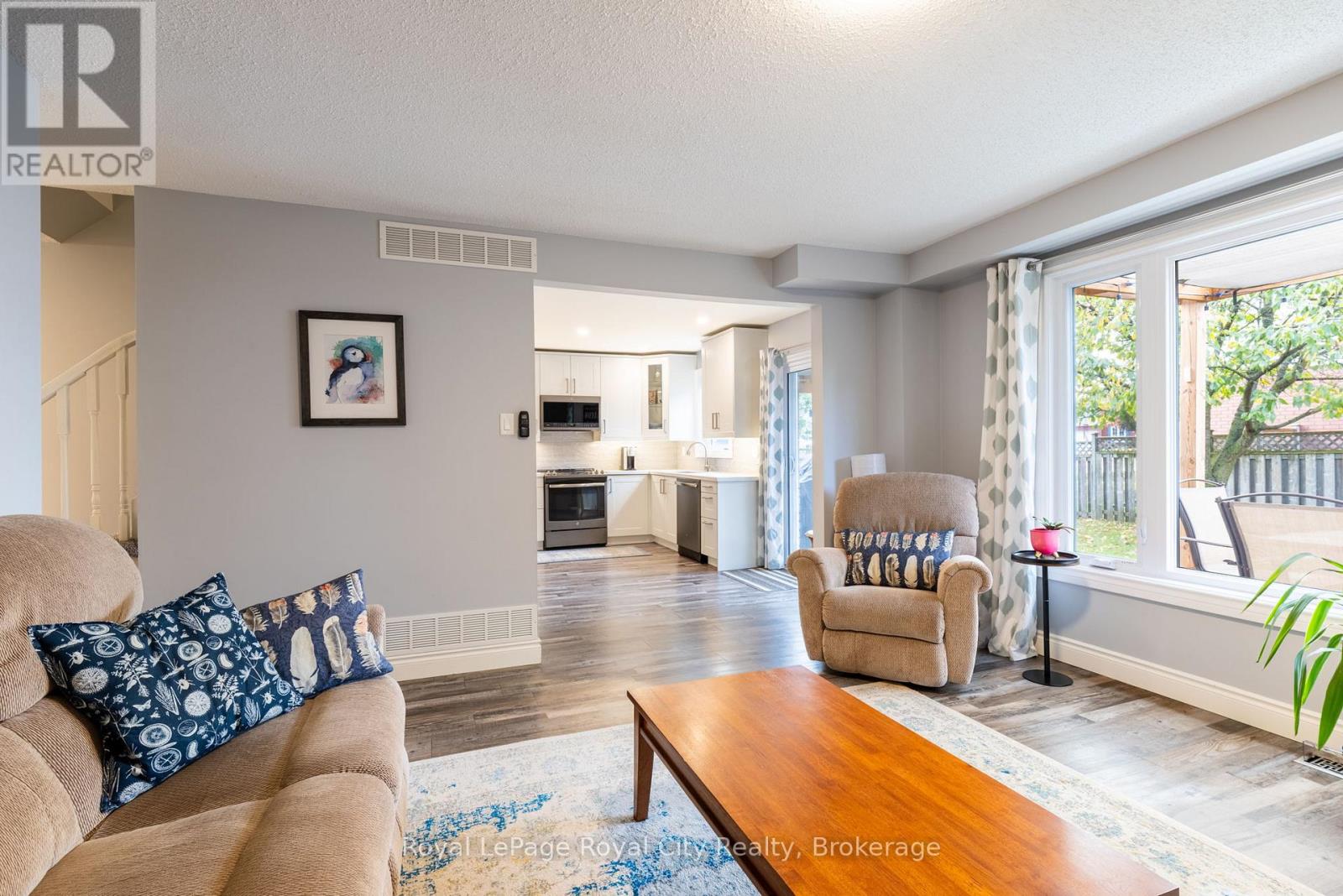 118 Stirling Macgregor Drive, Cambridge, Ontario  N1S 4T4 - Photo 15 - X12474948