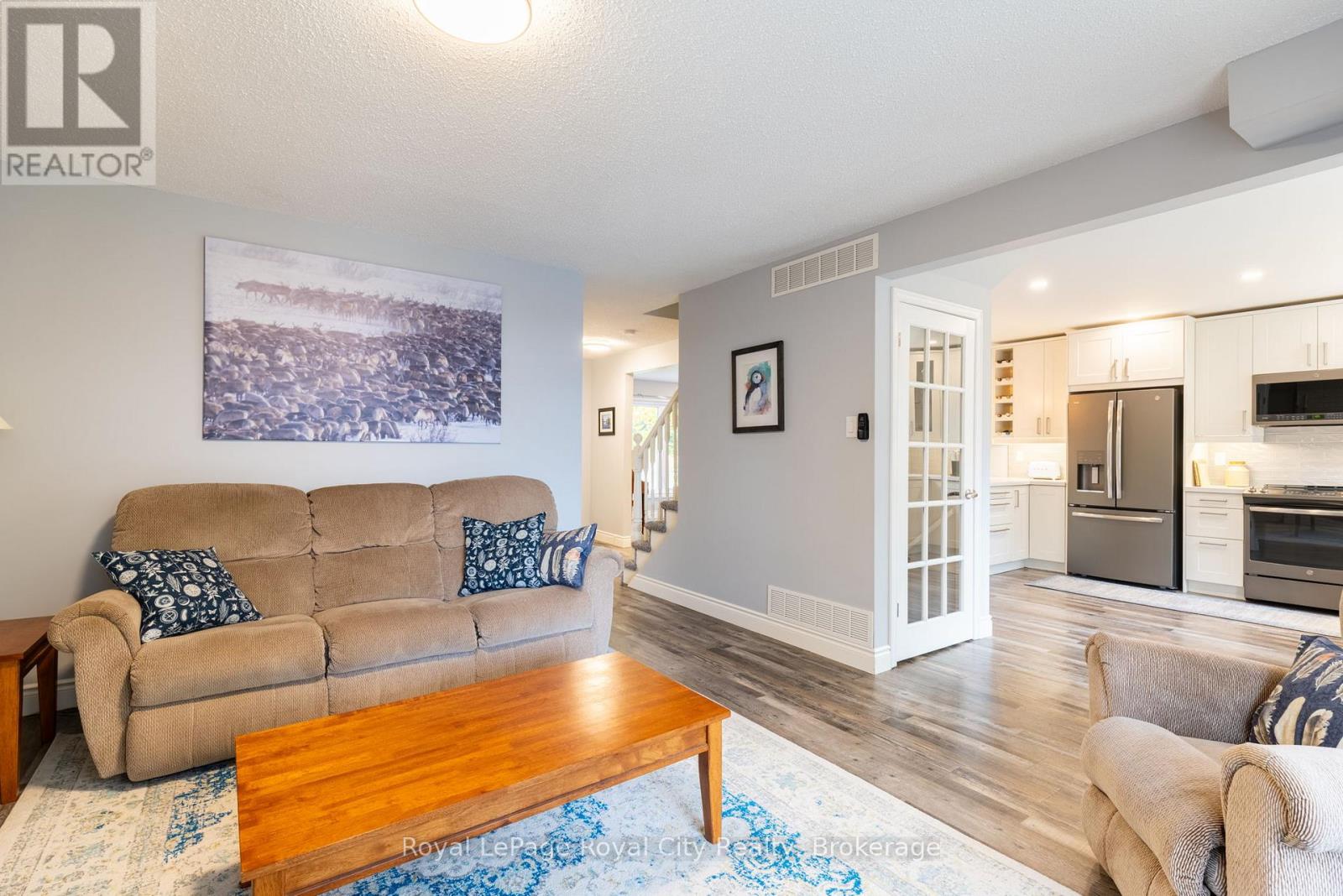 118 Stirling Macgregor Drive, Cambridge, Ontario  N1S 4T4 - Photo 16 - X12474948