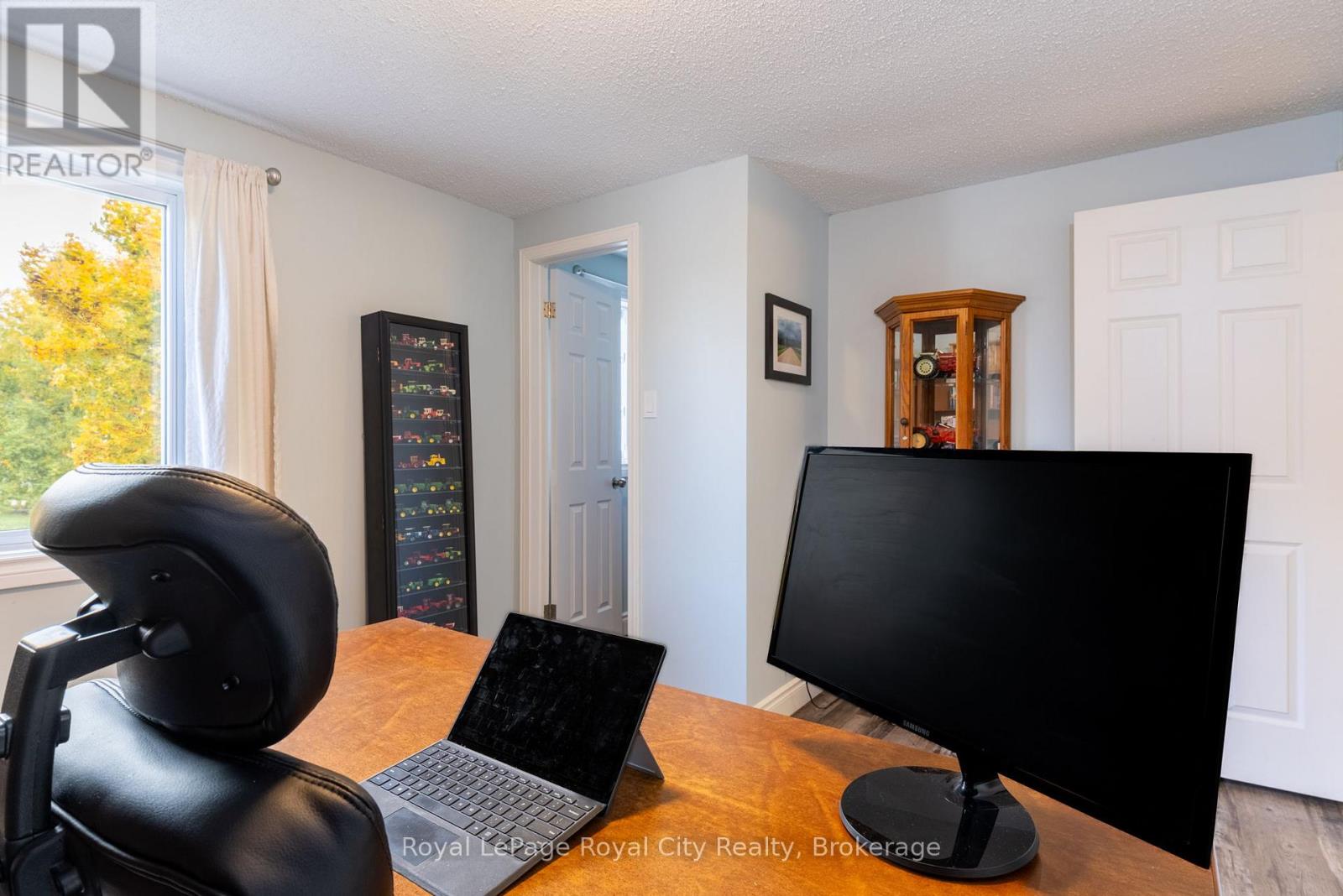 118 Stirling Macgregor Drive, Cambridge, Ontario  N1S 4T4 - Photo 26 - X12474948