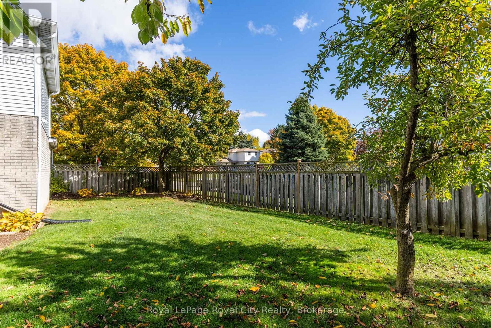 118 Stirling Macgregor Drive, Cambridge, Ontario  N1S 4T4 - Photo 41 - X12474948