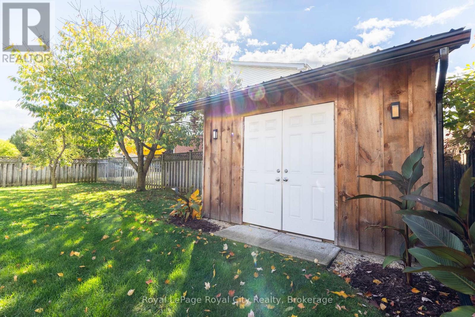 118 Stirling Macgregor Drive, Cambridge, Ontario  N1S 4T4 - Photo 42 - X12474948