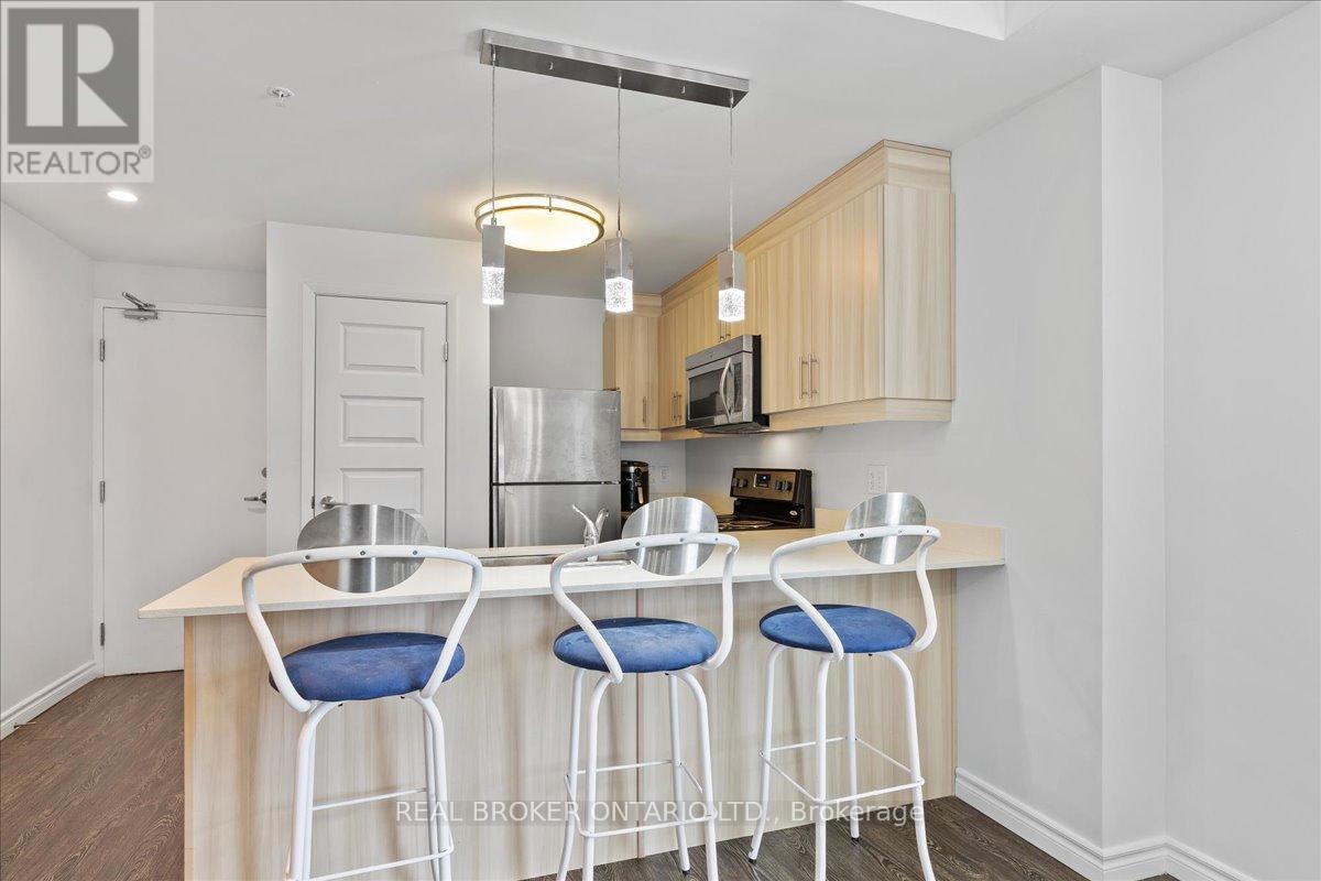 1105 - 158 King Street N, Waterloo, Ontario  N2J 2Y2 - Photo 6 - X12474866