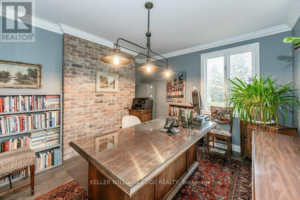 682 Westover Road, Hamilton, Ontario  L8B 1R5 - Photo 9 - X12474892