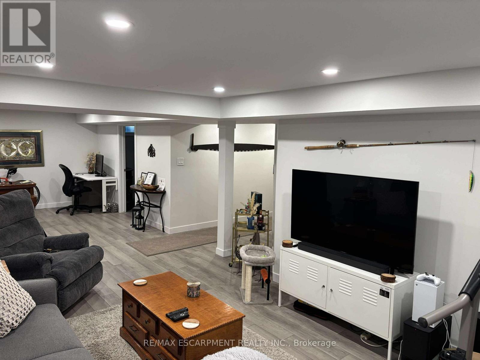 Lower - 19 Pavarotti Court, Hamilton, Ontario  L8G 4P8 - Photo 7 - X12474893