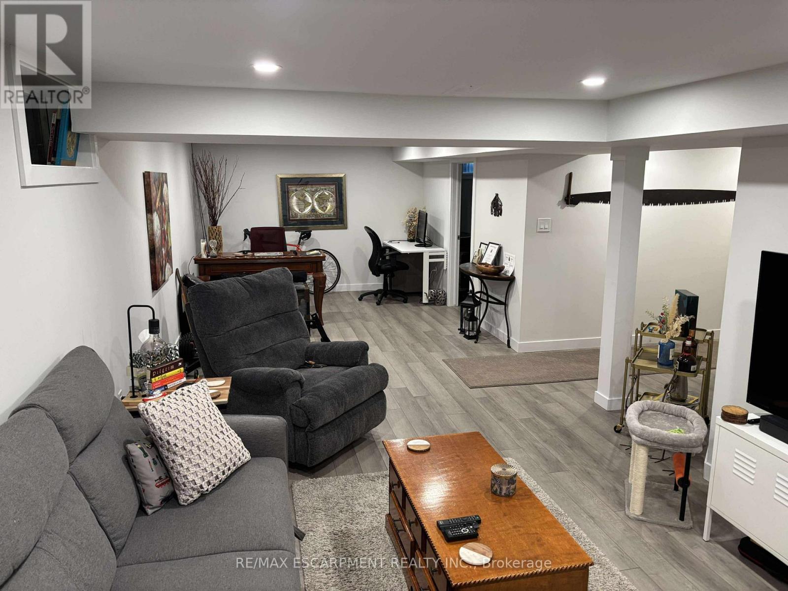 Lower - 19 Pavarotti Court, Hamilton, Ontario  L8G 4P8 - Photo 8 - X12474893