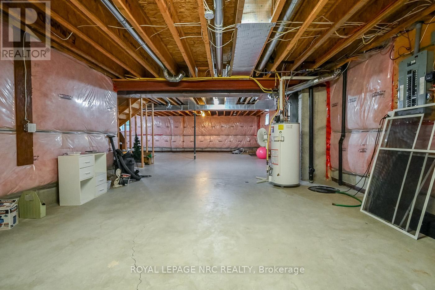 31 - 70 Elmwood Avenue, Welland, Ontario  L3C 0C1 - Photo 30 - X12474924