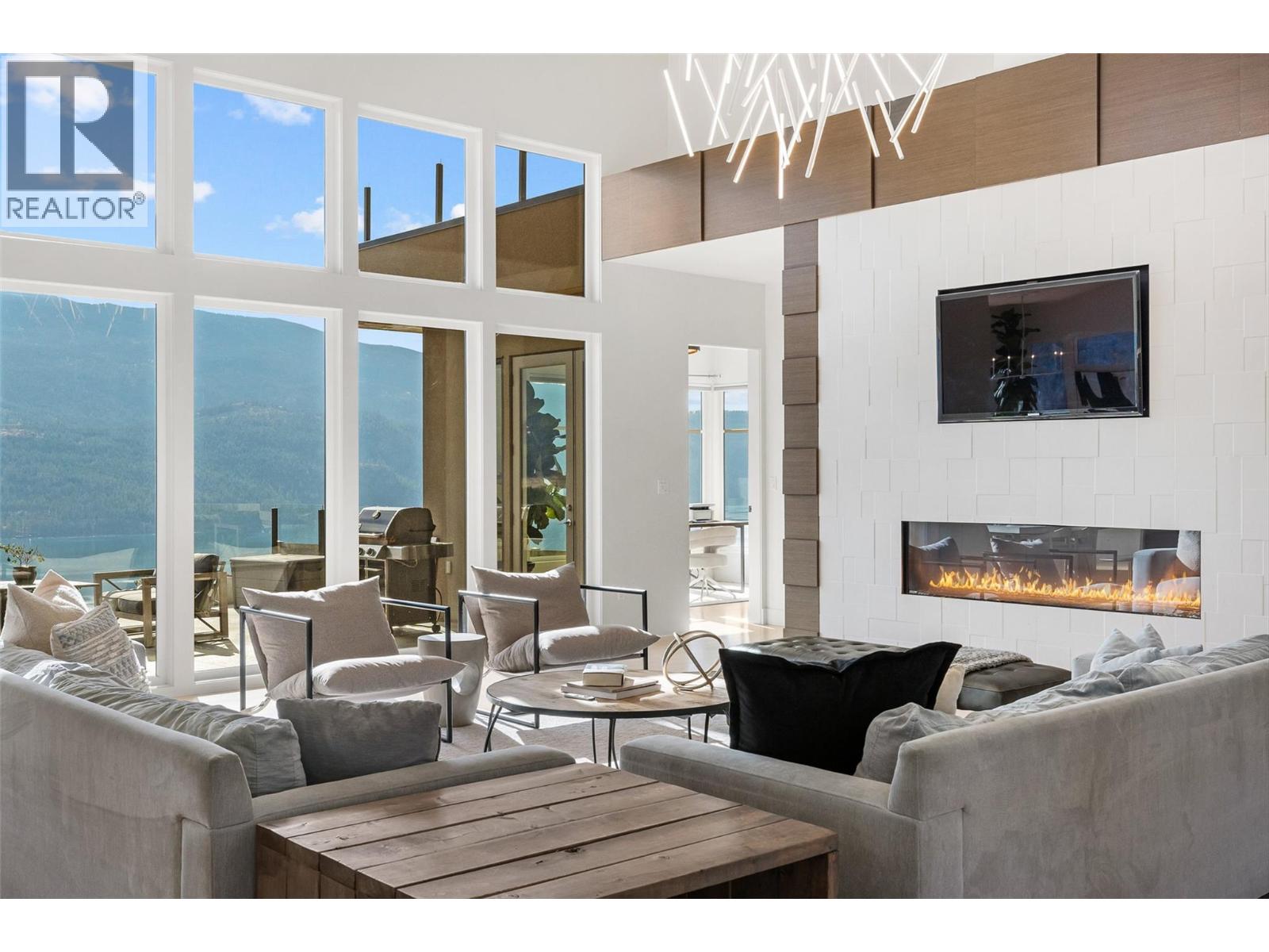 238 Kalamalka Lakeview Drive, Vernon, British Columbia  V1H 1G1 - Photo 34 - 10366378