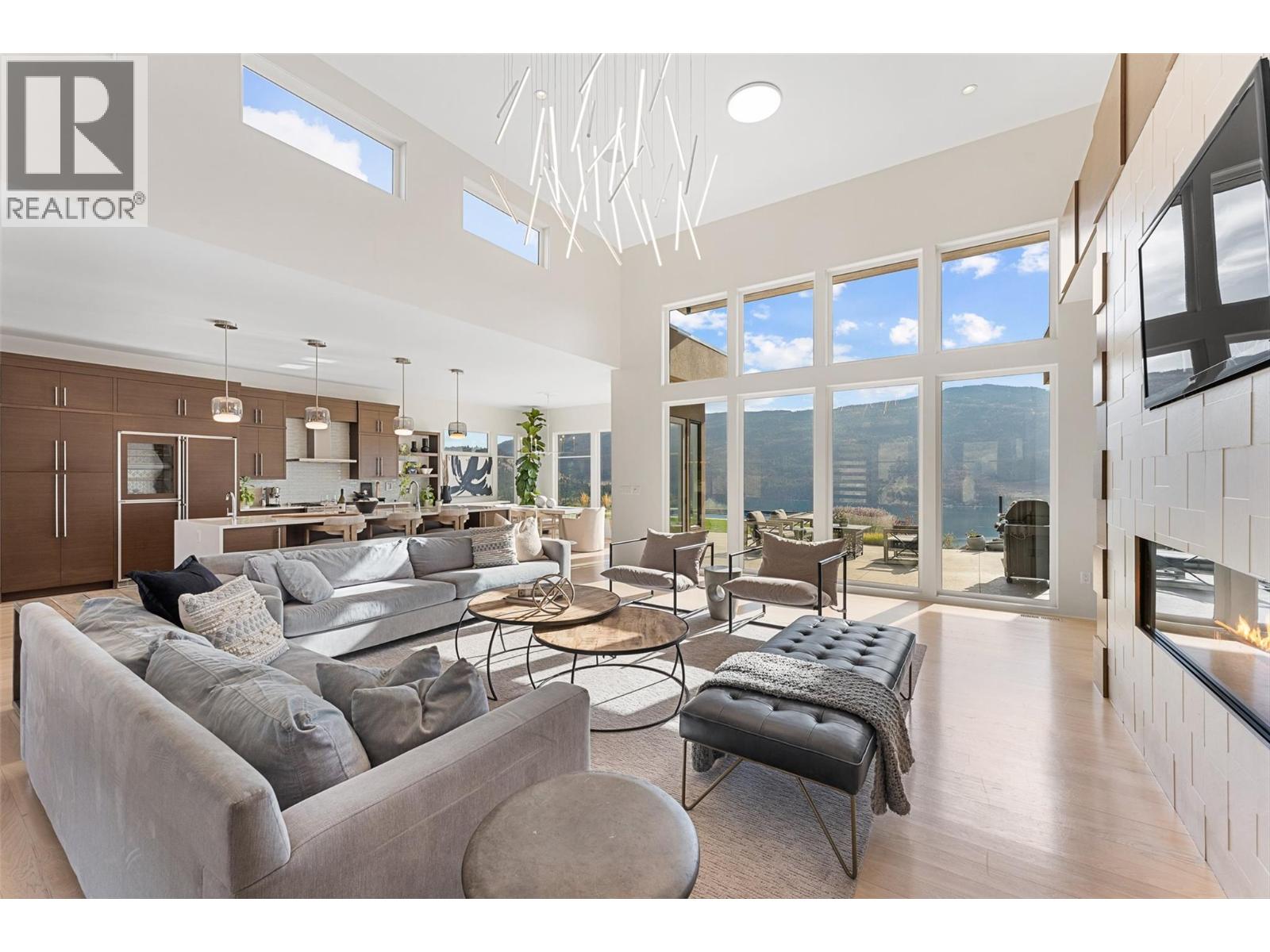 238 Kalamalka Lakeview Drive, Vernon, British Columbia  V1H 1G1 - Photo 19 - 10366378
