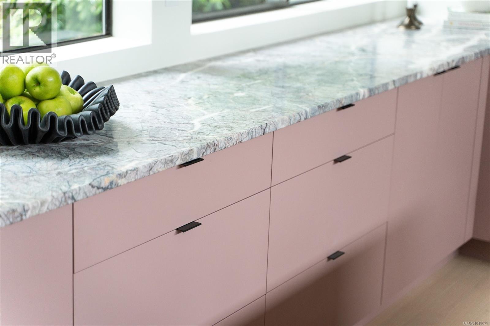 4464 Sunnywood Pl, Saanich, British Columbia  V8X 4N4 - Photo 14 - 1018023