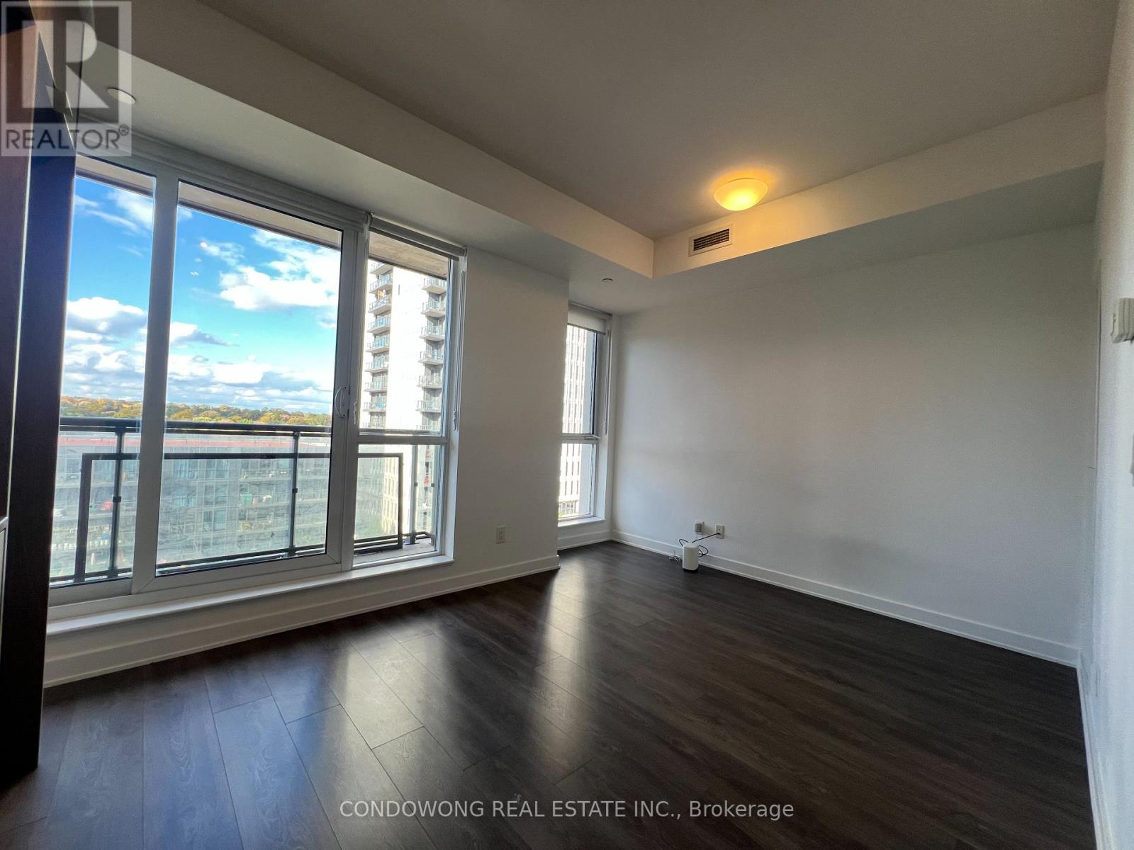 1011 - 55 Regent Park Boulevard, Toronto, Ontario  M5A 0C2 - Photo 4 - C12474917