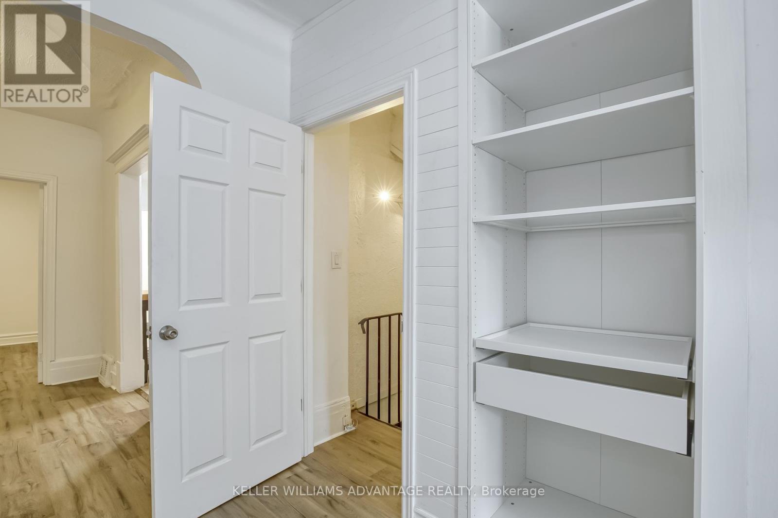 254a Carlton Street, Toronto, Ontario  M5A 2L3 - Photo 11 - C12474945