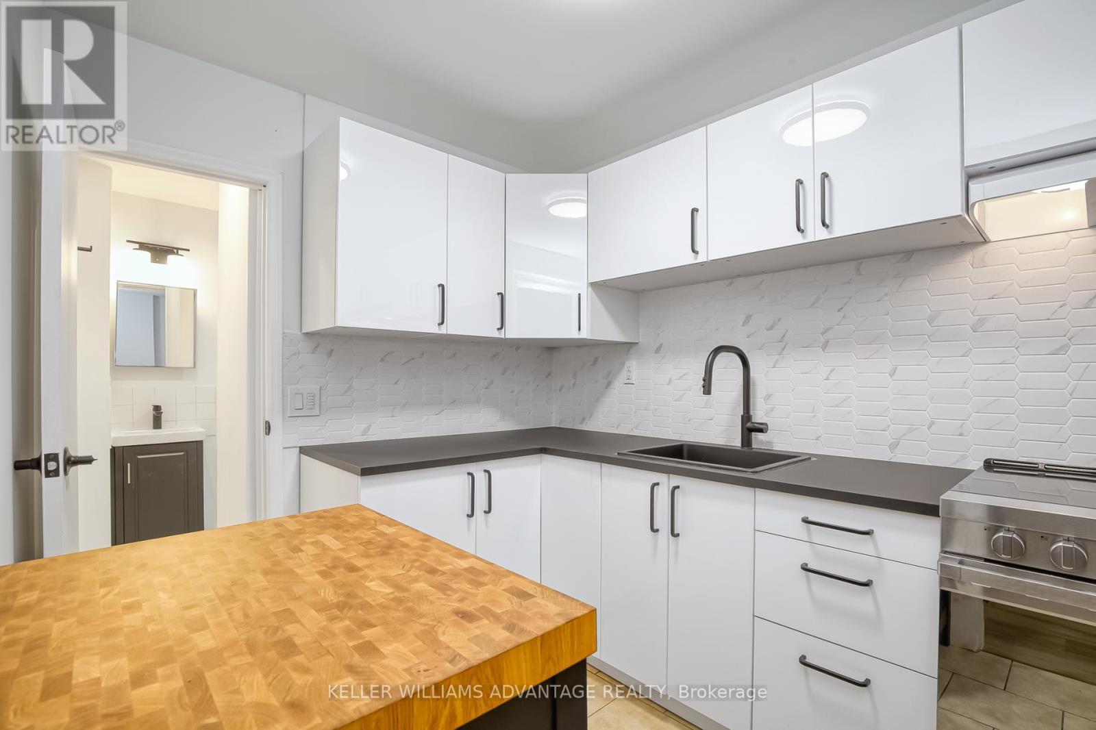 254a Carlton Street, Toronto, Ontario  M5A 2L3 - Photo 13 - C12474945