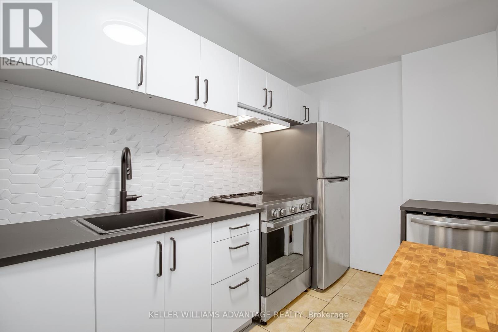 254a Carlton Street, Toronto, Ontario  M5A 2L3 - Photo 14 - C12474945