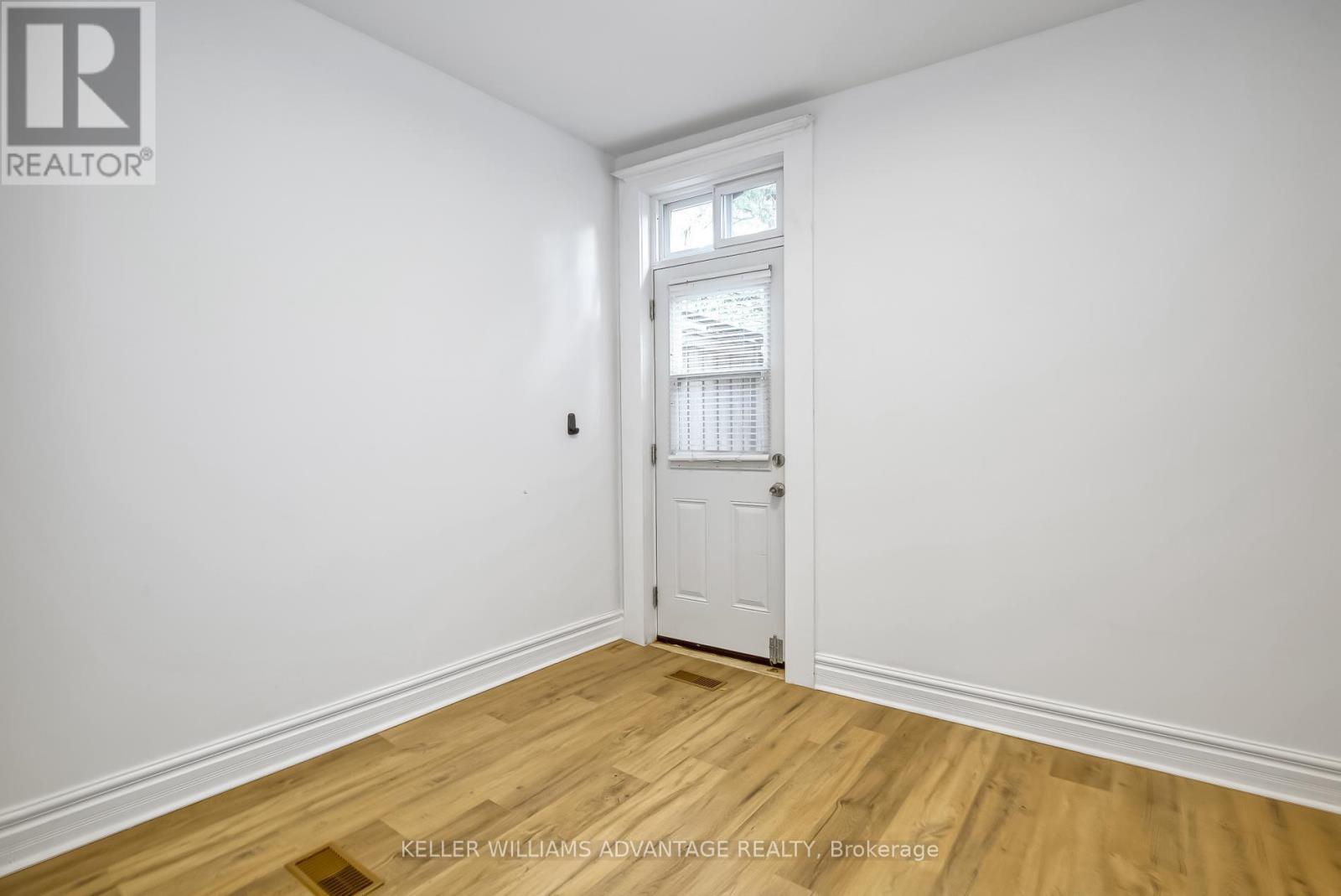 254a Carlton Street, Toronto, Ontario  M5A 2L3 - Photo 17 - C12474945