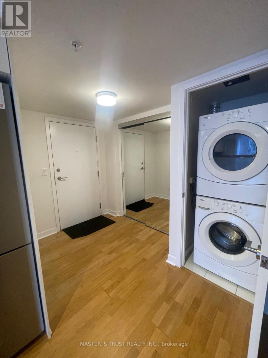 1206 - 295 Adelaide Street W, Toronto, Ontario  M5V 0L4 - Photo 2 - C12474960