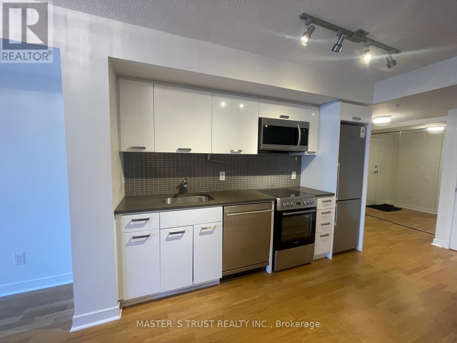 1206 - 295 Adelaide Street W, Toronto, Ontario  M5V 0L4 - Photo 4 - C12474960