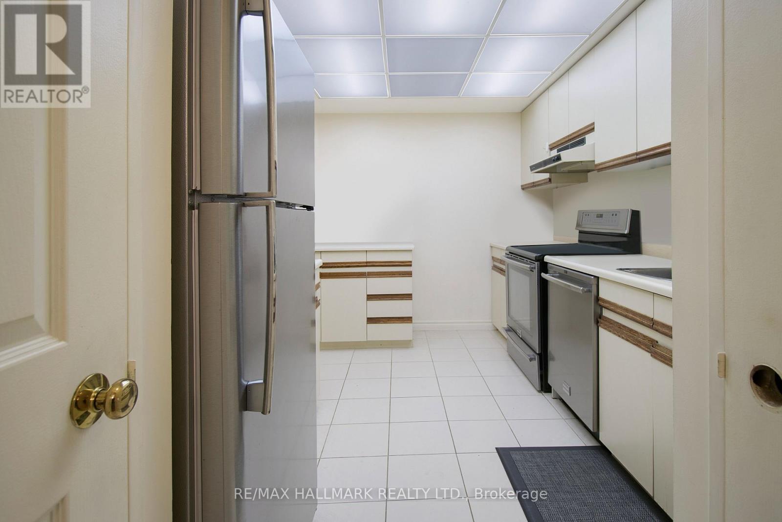 307 - 211 St Patrick Street, Toronto, Ontario  M5T 2Y9 - Photo 5 - C12474964
