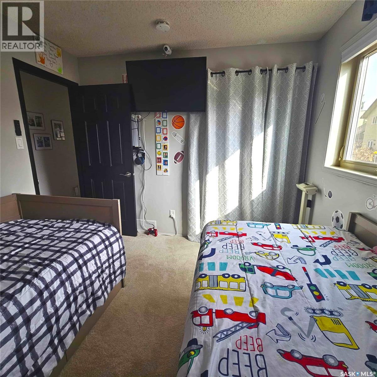 3042 Huntington Place, Regina, Saskatchewan  S4V 1Y1 - Photo 24 - SK021062