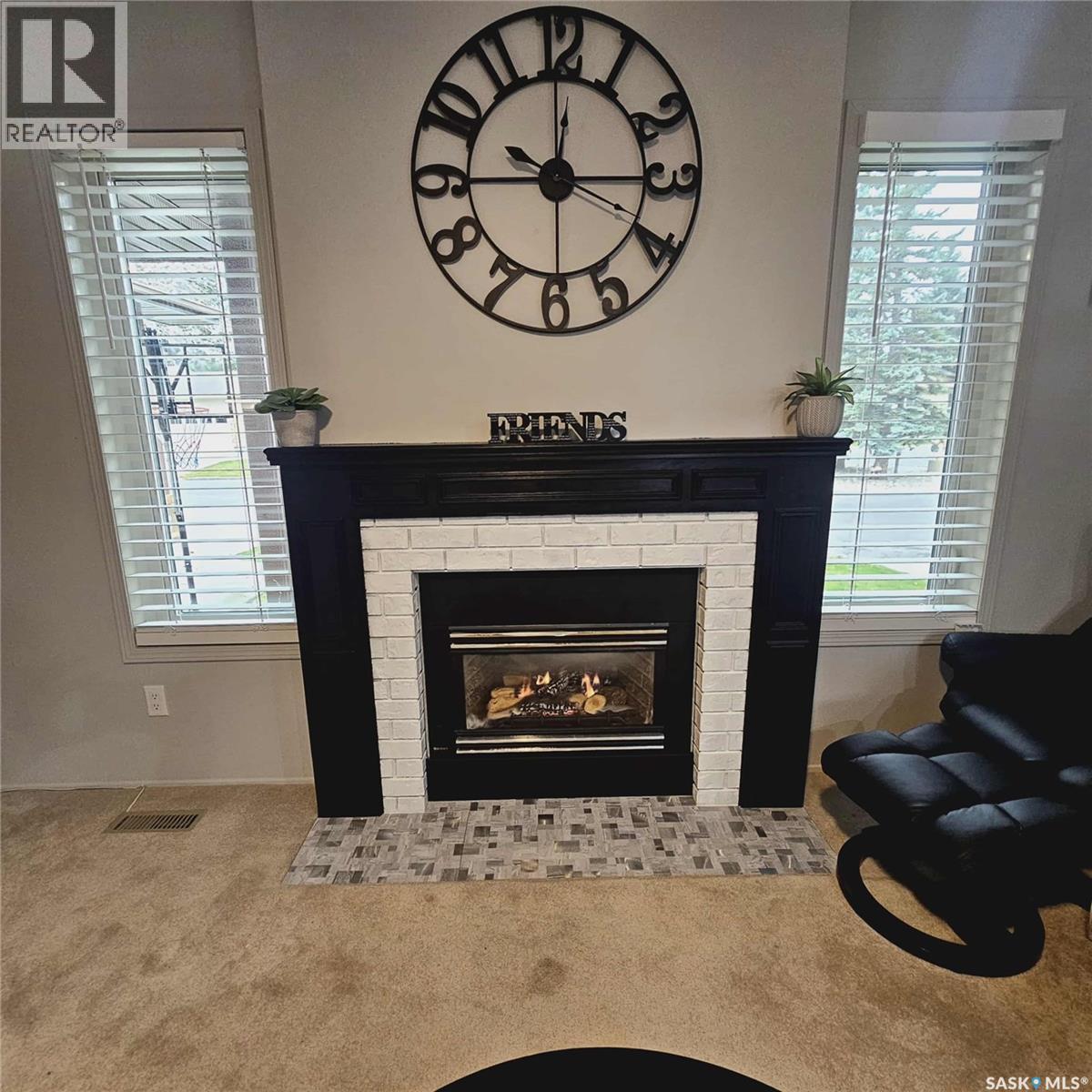 3042 Huntington Place, Regina, Saskatchewan  S4V 1Y1 - Photo 4 - SK021062