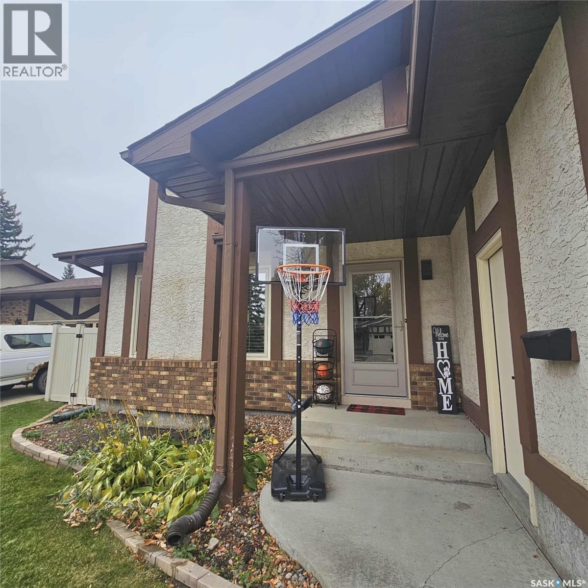 3042 Huntington Place, Regina, Saskatchewan  S4V 1Y1 - Photo 48 - SK021062