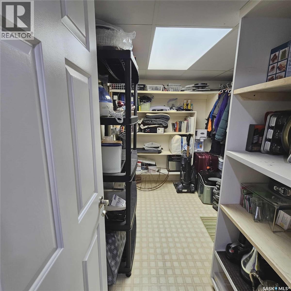 3042 Huntington Place, Regina, Saskatchewan  S4V 1Y1 - Photo 43 - SK021062