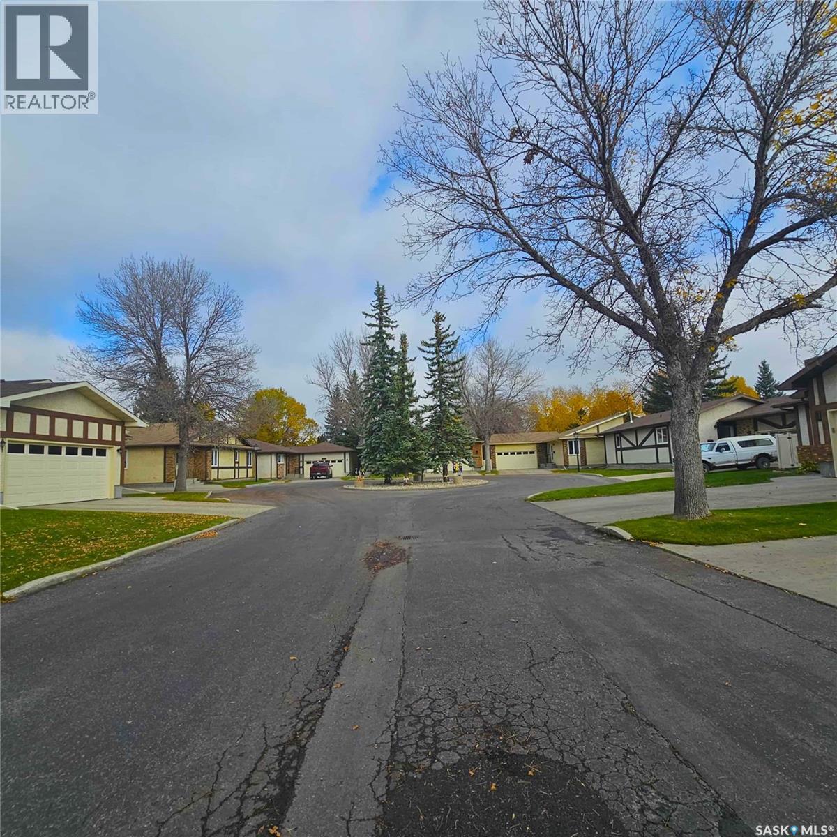 3042 Huntington Place, Regina, Saskatchewan  S4V 1Y1 - Photo 50 - SK021062